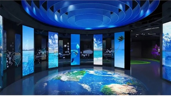 揭秘：弧形開合屏幕，未來科技新寵兒！